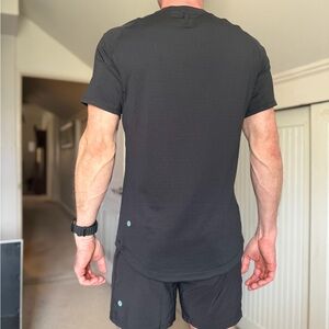 Lululemon License To Train Short Sleeve